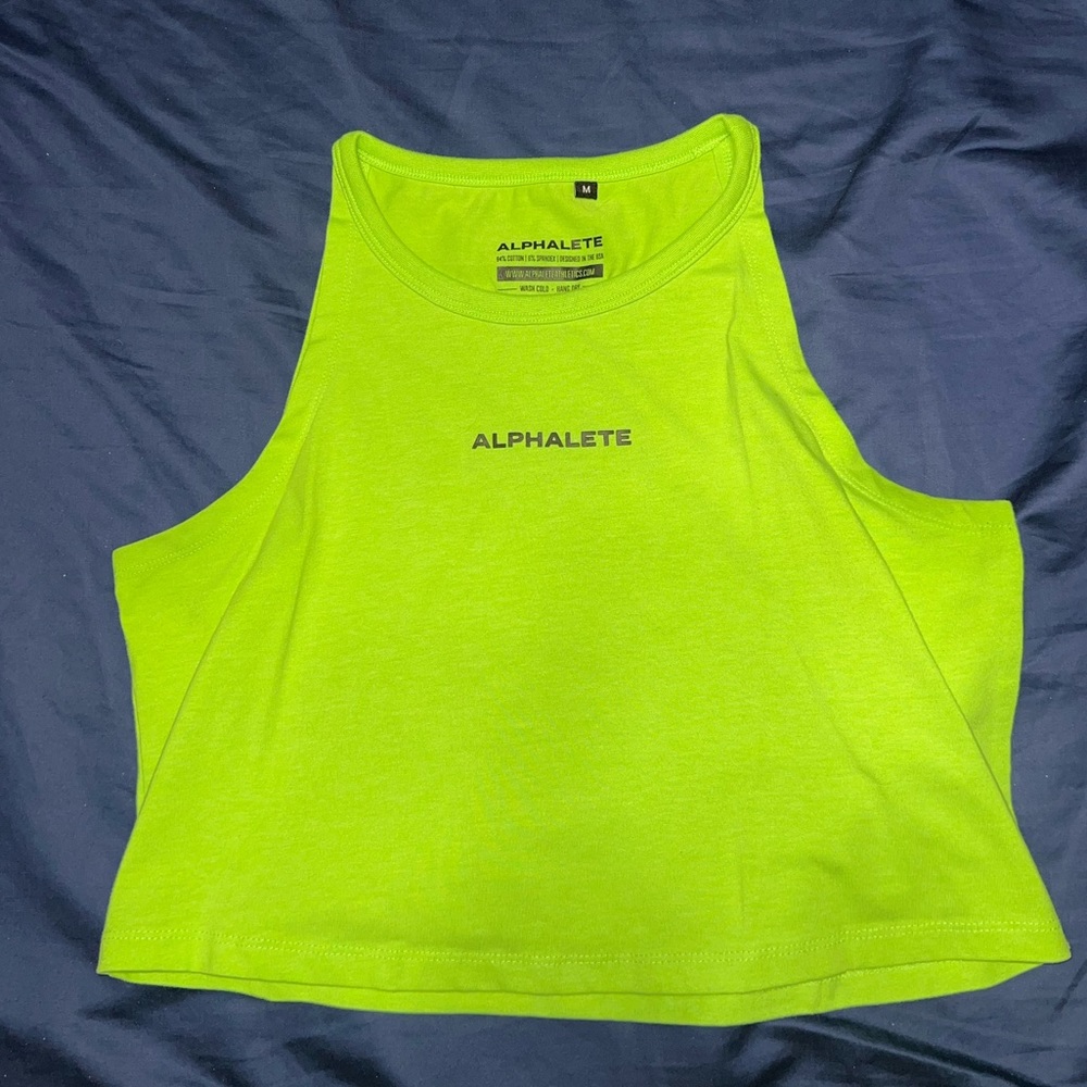 Alphalete crop